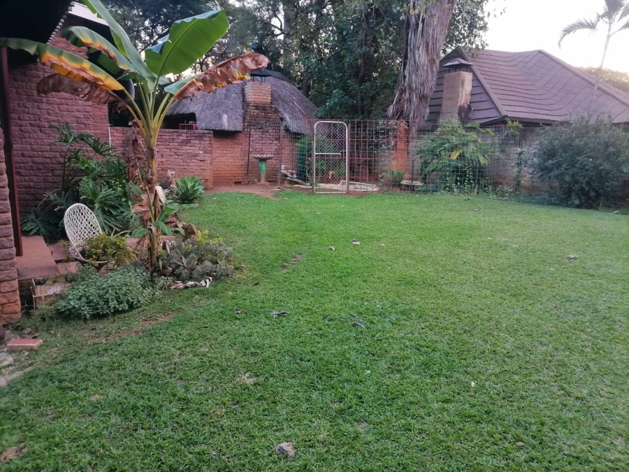 4 Bedroom Property for Sale in Geelhoutpark North West